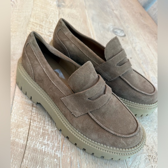 Crown Vintage Lane Chunky Loafers, Tan, Women's 9.5 EUC - Picture 1 of 8